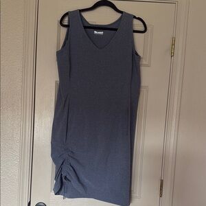 Elegant Sleeveless Gray Dress with Ruching